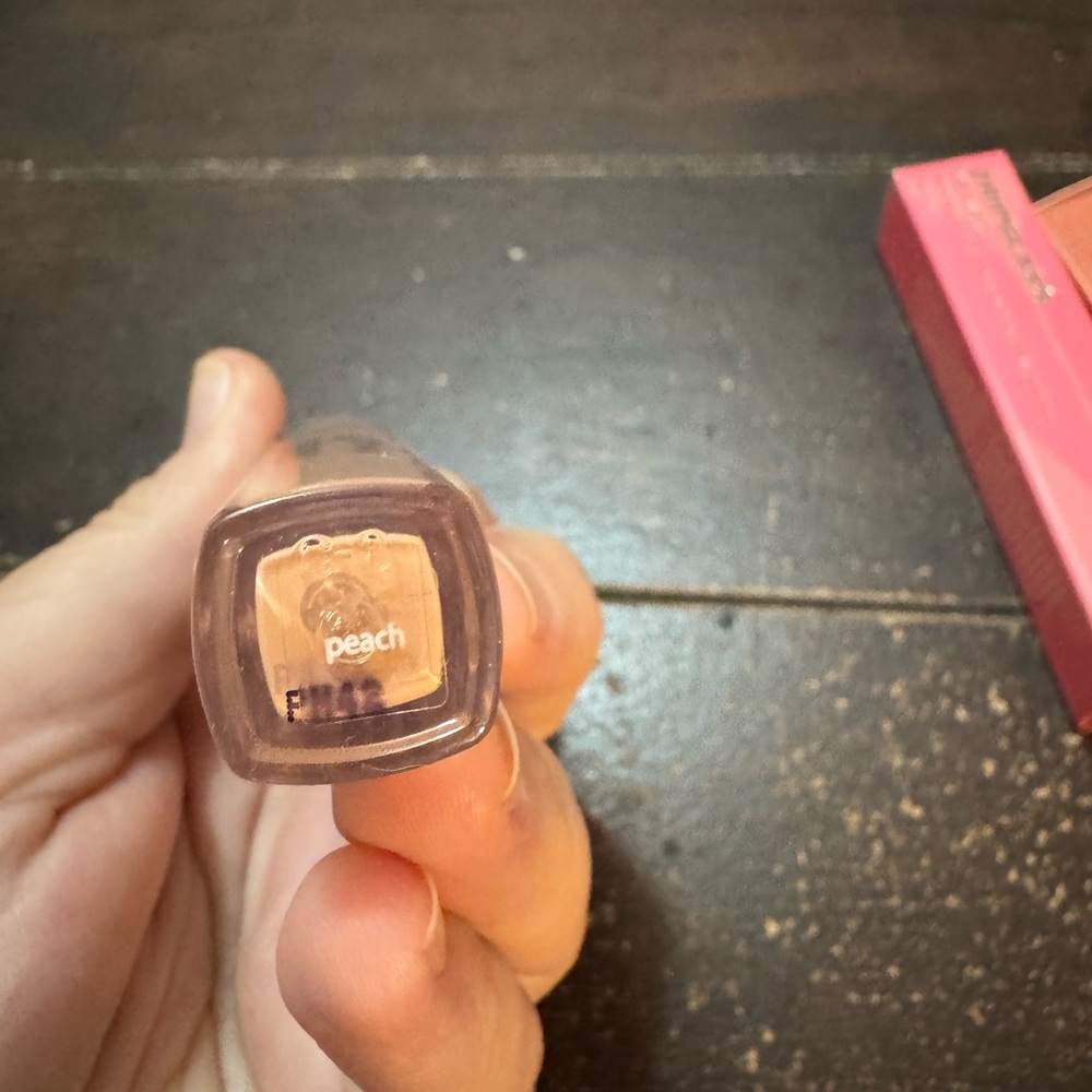 Makeup Bundle - Picture 14 of 14